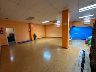 Local Comercial en Arteixo Pueblo. A veces encontrar un local amplio no es fcil, penemos a tu disp