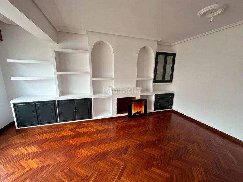 Foto f46bb28b-b7df-4f07-ae32-09a2c955844e. Appartement dans Los Castros - Castrillón Coruña (A)