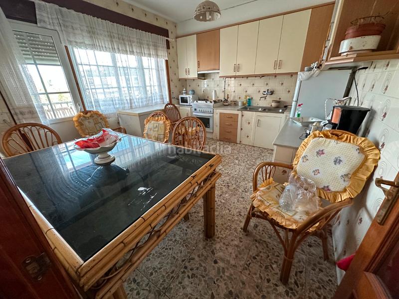 Foto 42211903-a716-40c8-9d12-0d42dadd6303. Casa a Bergondo