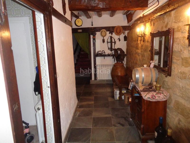 Foto 9c4197de-3c83-48ce-8f92-9876ab79cf66. Masía en Briones