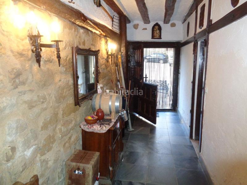 Foto ec2ec996-083f-42d0-af19-28643d65d760. Masía en Briones