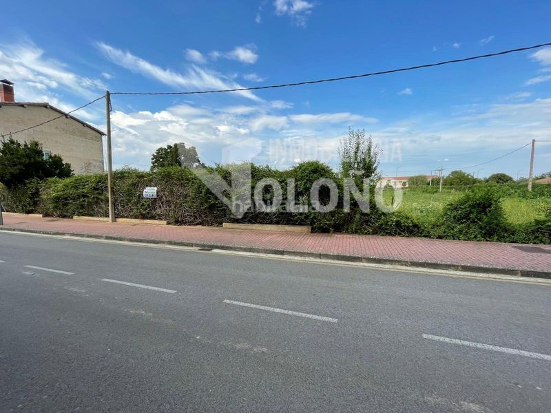 Foto 310a7a72-8823-4e42-a7a0-9b3340810f30. Wohngrundstück in calle miguel villanueva 53 in Castañares de Rioja