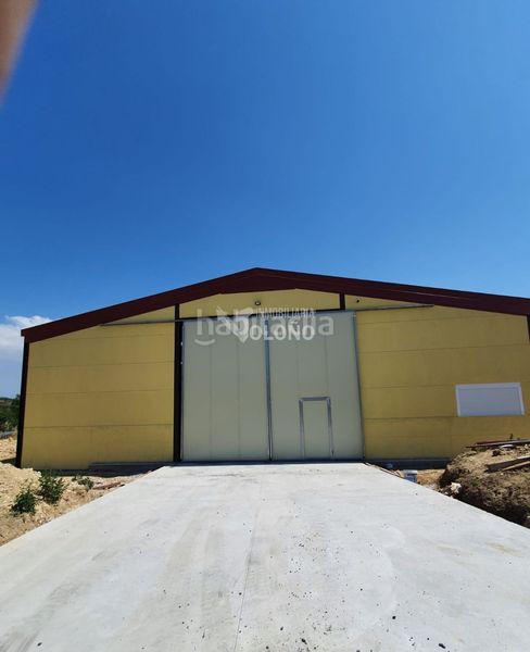 Foto ea288b55-cd38-4f1e-a40e-0f4ef513536d. Industrial building in Galbárruli