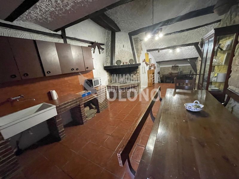 Foto 49780956-8ff6-4469-946e-5aa19e0ad86f. Local comercial a la horca kalea 14 a Labastida