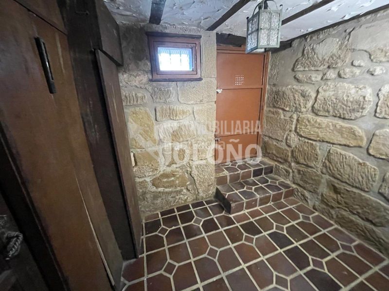 Foto 5ba50c31-125a-4c00-9bdd-c1ab48bf45f8. Local comercial a la horca kalea 14 a Labastida