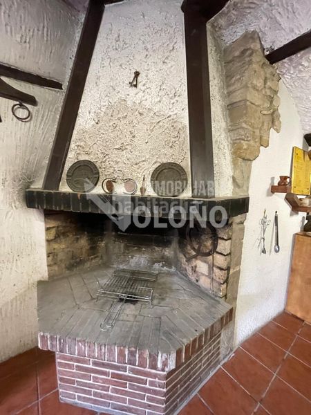 Foto 94c2082c-9b79-4230-bb38-6e5b21aaa4c5. Local comercial a la horca kalea 14 a Labastida