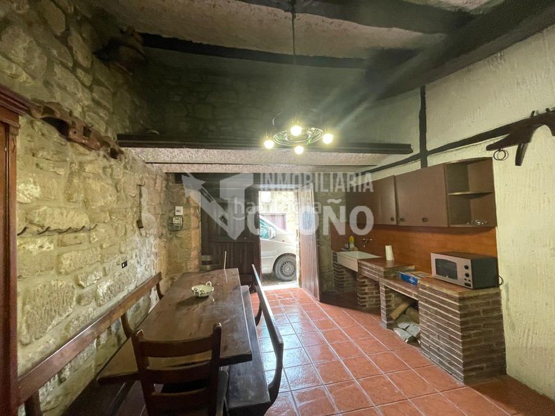 Foto a51960c0-1c90-4e55-bf0c-f2b1f319411d. Local comercial a la horca kalea 14 a Labastida