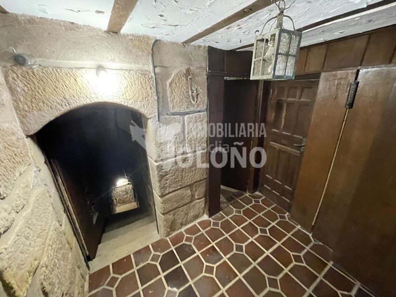 Foto c1ecd191-d5d8-4795-b282-99063ea1849e. Local comercial a la horca kalea 14 a Labastida