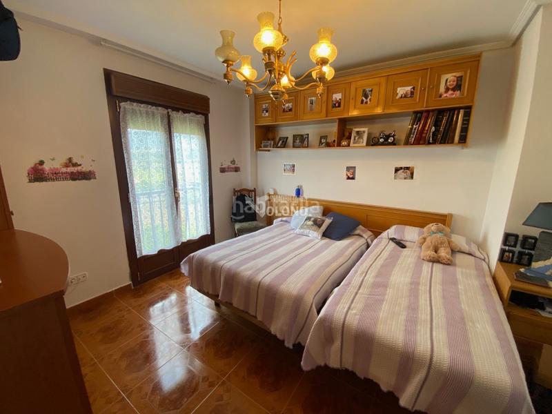 Foto 0ab6096f-ca55-474c-9e3c-8faecc51fc81. Chalet dans arco de toloño kalea 3 dans Labastida