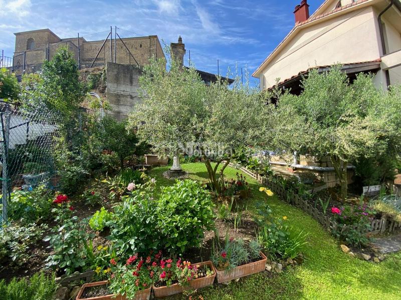 Foto 320e4e74-e342-49e4-8659-6b2540778091. Chalet dans arco de toloño kalea 3 dans Labastida