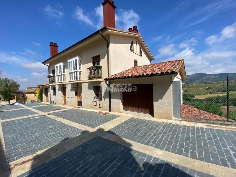 Foto ab667fb5-3845-42c3-941f-8c9817d72d81. Chalet dans arco de toloño kalea 3 dans Labastida