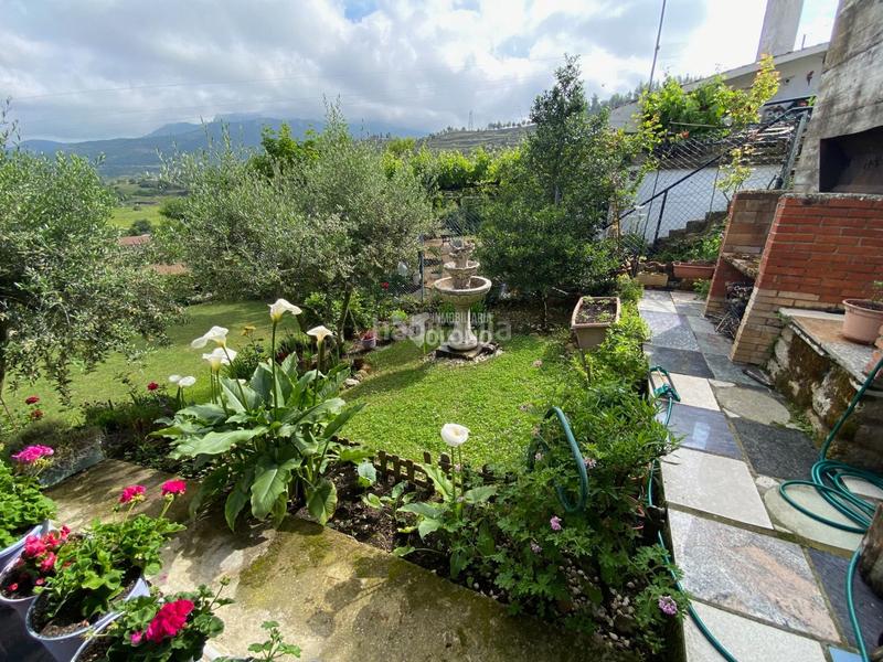 Foto c34d451b-f31a-4e3f-94cc-da07c5c54833. Chalet dans arco de toloño kalea 3 dans Labastida