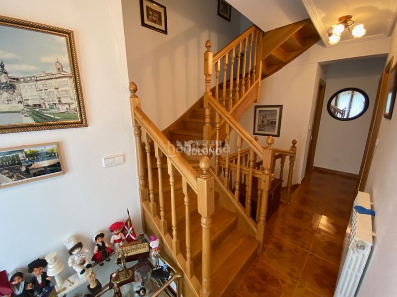 Foto d16cc03b-bf3e-44bc-ad28-79e604196d7f. Chalet dans arco de toloño kalea 3 dans Labastida