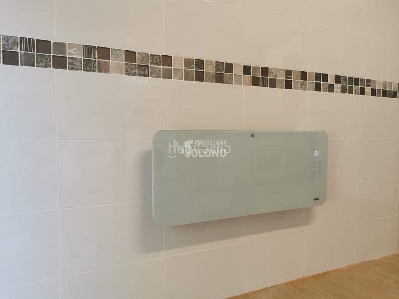 Foto 5c7c3a45-6cc8-4e7a-9e3d-44275c22d3d8. Aparcament cotxe a Labastida