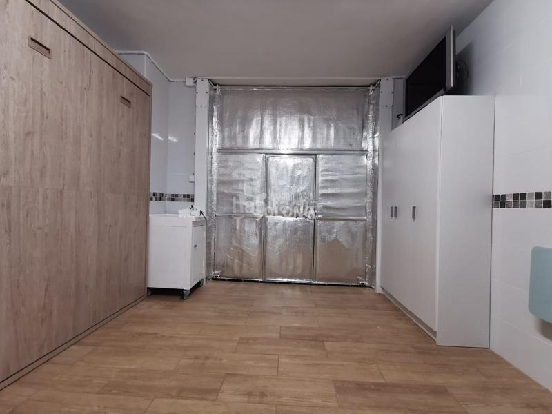 Foto 7e6a2ecc-6c09-4218-920f-8928724cef56. Parking coche en Labastida