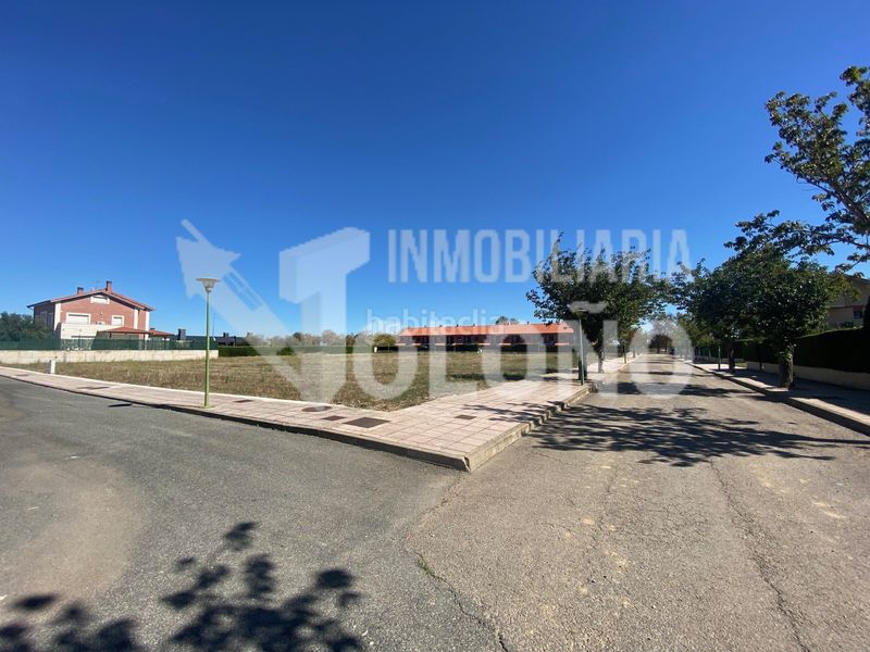 Foto ec1a4971-84e6-4ac8-8e55-46f00fe3bfac. Terreno residenziale in avenida de haro 57 in Santo Domingo de la Calzada