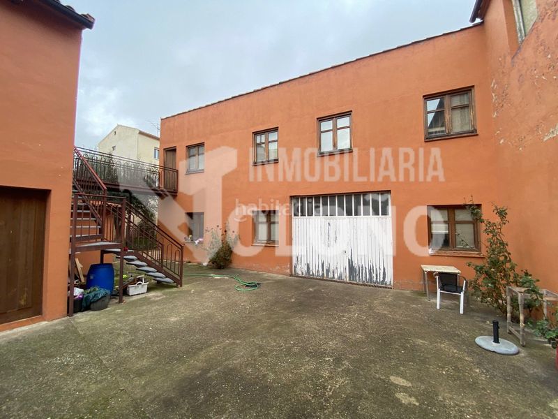Foto 22be4b8b-9145-4ded-ab57-2e720afaee97. Industrial building in calle prado 10b in Castañares de Rioja