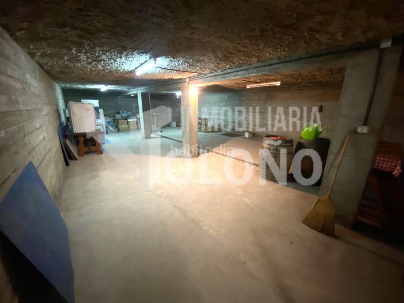 Foto dbb5f6a4-d37a-40cc-920c-4848bd6c504a. Industrial building in calle prado 10b in Castañares de Rioja