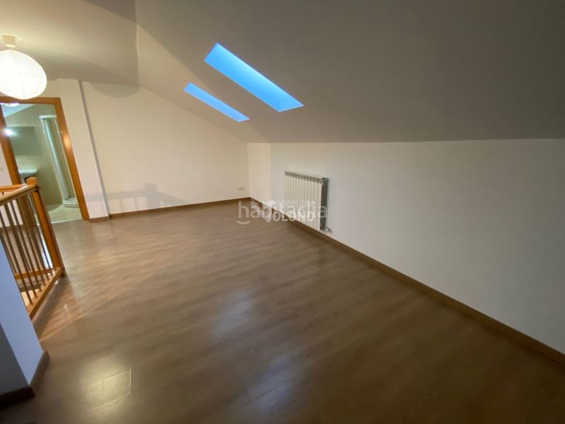 Foto ab99332c-7571-49a8-b6be-7a7221b350f4. Duplex in plaza mayor 2 in Zarratón