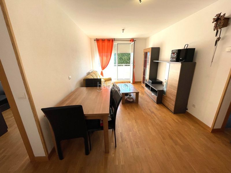 Foto fbac6e02-551a-4803-89cd-fe125f8dca46. Apartament amb calefacció a Anguciana