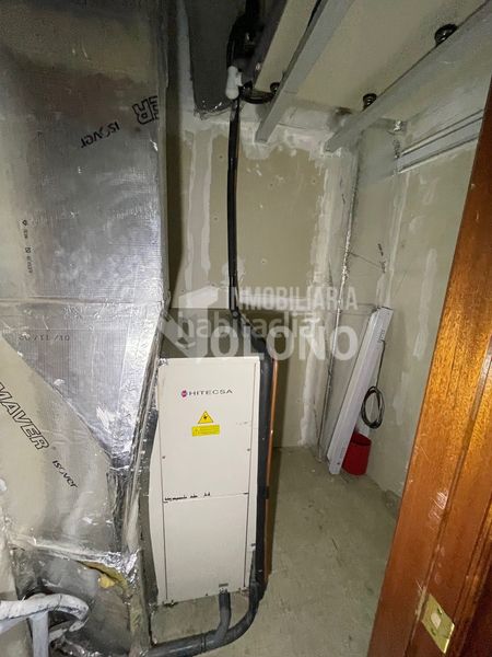 Foto 97d490b4-39f2-4d45-9d96-f94ba1b56d07. Local comercial a calle de la vega 45 a Haro