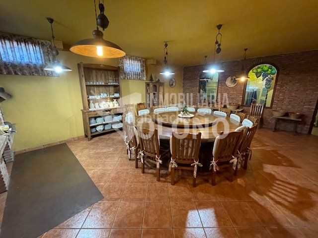 Foto 59490fe8-247a-48e8-a9c4-311be081bbc8. Chalet en carretera uruñuela 25 chalet individual en Nájera