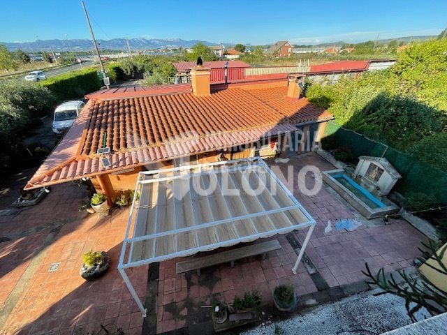 Foto 7f2daa4d-9b6a-4ca6-98e0-9facc70bcae8. Chalet en carretera uruñuela 25 chalet individual en Nájera