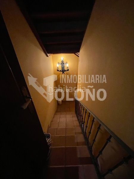 Foto d46e1bce-f10a-4d4f-8d11-2a41ae034f77. Chalet en carretera uruñuela 25 chalet individual en Nájera