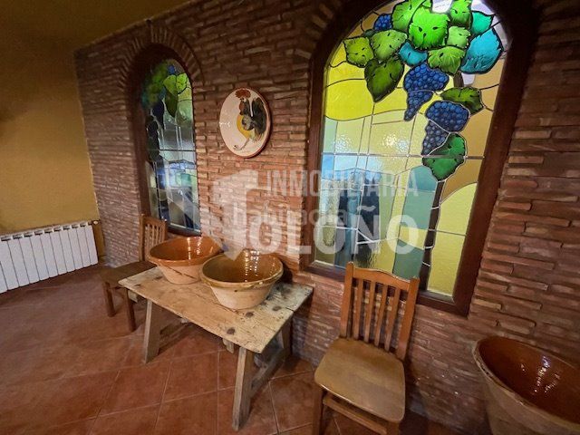 Foto e22abd96-bd69-44d7-8bbb-e0ff00c50f8f. Chalet en carretera uruñuela 25 chalet individual en Nájera