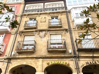 Appartement à Calle esteban de ágreda 4. Piso en la plaza