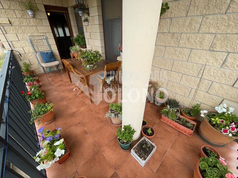 Foto b3a585cb-20a9-4657-b7d2-76fc81a31d07. Piso  con lonja y amplia terraza en Villabuena de Álava / Eskuernaga