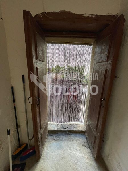 Foto 0b57f5e6-9ea6-4856-9dd0-1028a0804592. Casa  de piedra con terreno en Cihuri