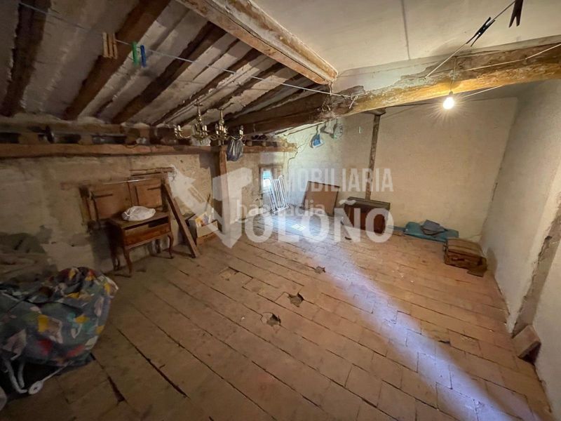 Foto 361ae66e-3895-49eb-a297-118f677e4043. Casa  de piedra con terreno en Cihuri