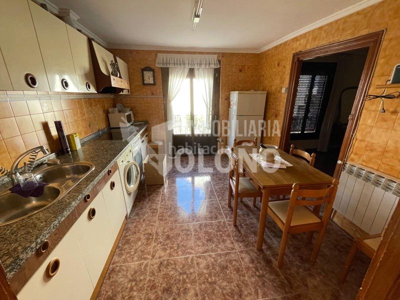 Foto e14144bf-a224-4f9d-8595-2f77c9f2f665. Casa  de piedra con terreno en Cihuri