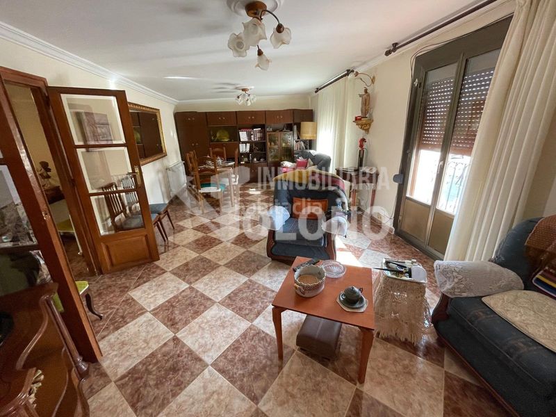 Foto e427c985-bdc0-4557-a73c-cea6c19688db. Casa  de piedra con terreno en Cihuri