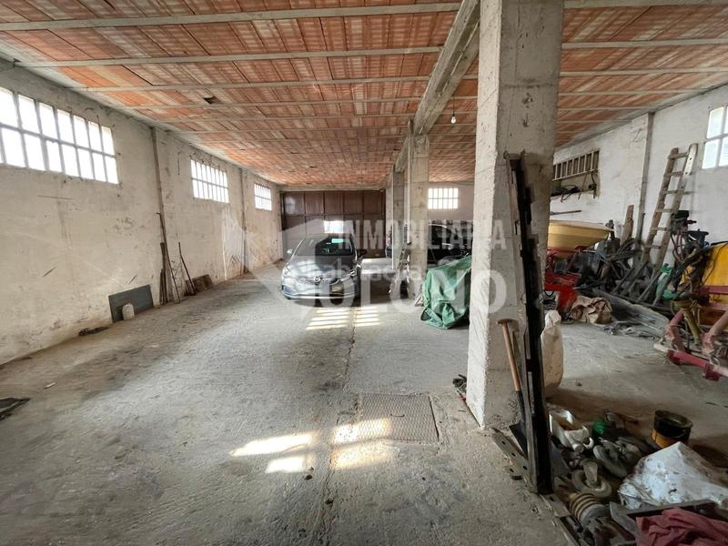 Foto ea8dd521-ea0f-4c3a-aa8a-bd9a1f18e29a. Edifici a Cihuri