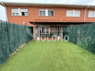 Casa adossada  Avenida de la rioja