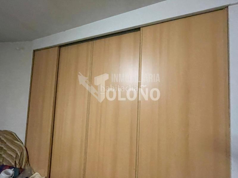 Foto bbd289c0-c34b-4345-8564-eced8501dec4. Casa adosada en Zarratón