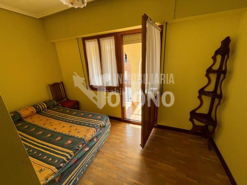 Foto 050f1dc0-38de-4a26-8be2-37a379d877c3. Casa adosada en calle real 2 chalet en urbanización con pìscina en Cihuri