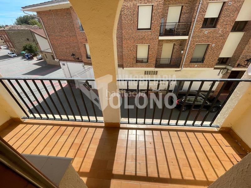 Foto 52cb1022-aab8-4864-8dad-da31079fd001. Casa adosada en calle real 2 chalet en urbanización con pìscina en Cihuri