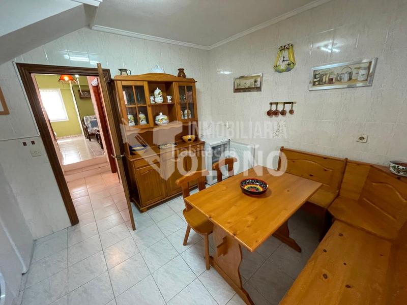 Foto 69e5f092-0929-4ec2-b277-d006530518ee. Casa adosada en calle real 2 chalet en urbanización con pìscina en Cihuri