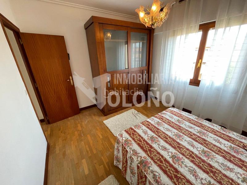 Foto c6158706-b081-4143-b847-f108b7995973. Casa adosada en calle real 2 chalet en urbanización con pìscina en Cihuri