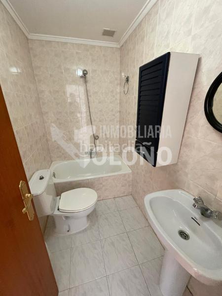 Foto e1e68c8e-e561-48d6-a0cb-0d7ba2850bfb. Casa adosada en calle real 2 chalet en urbanización con pìscina en Cihuri