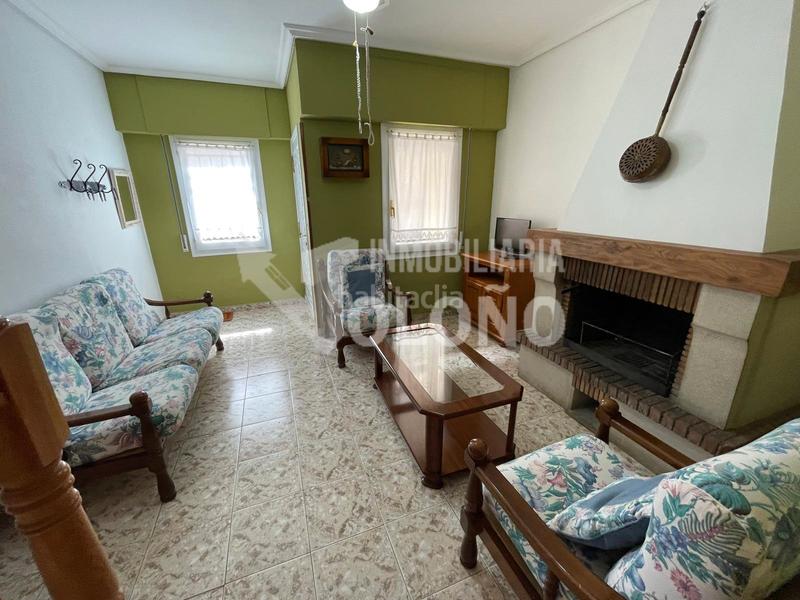 Foto f7593e60-9230-4760-9d9f-3326109292e3. Casa adosada en calle real 2 chalet en urbanización con pìscina en Cihuri