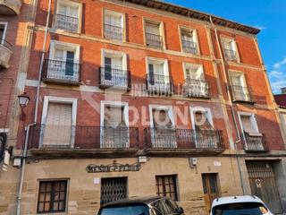 Pis  Calle linares rivas