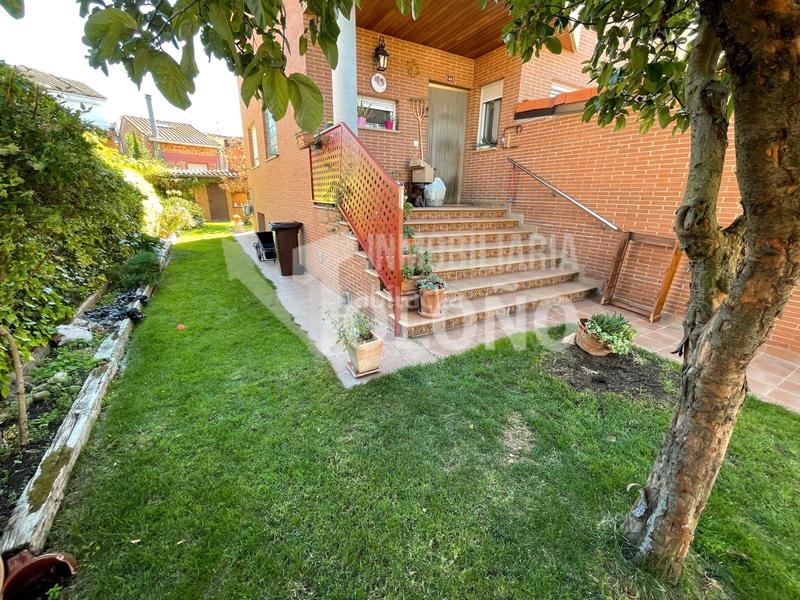 Foto b3fcc913-398f-465f-b70f-6333baede311. Casa aparellada amb calefacció a Alesanco