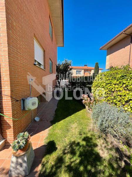Foto f0cdf607-bde7-4129-8174-2d211fa5212a. Casa aparellada amb calefacció a Alesanco