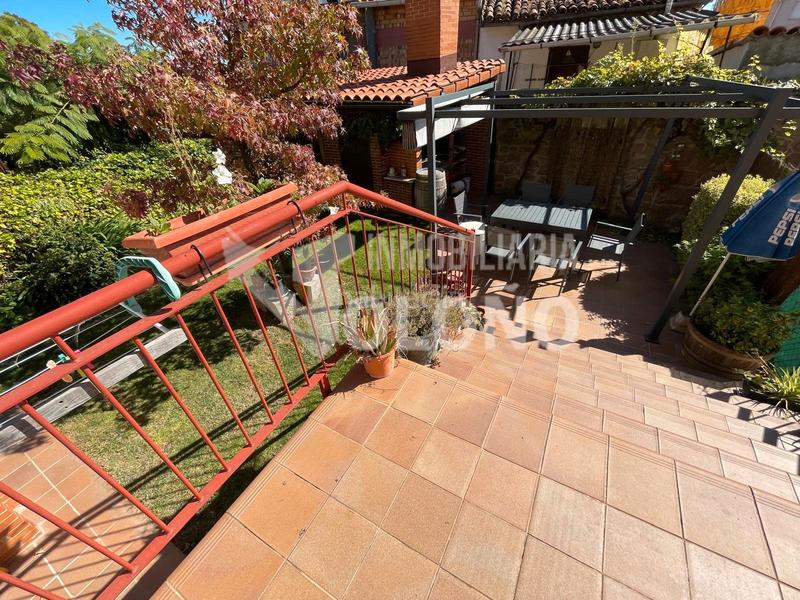 Foto 80d13d06-aae1-46b4-affa-5c3d3ce38813. Casa pareada en Alesanco