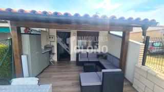 Maison jumelée  Calle san millán de la cogolla 22. Adosado en urbanización privada