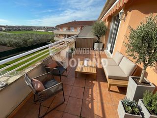Apartamento en Calle camino de haro 1. Apartamento con amplia terraza